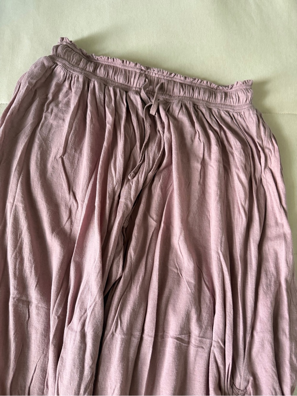 Urban Outfitters Mauve Drawstring Ruched cropped jogger pants - Picture 3 of 6